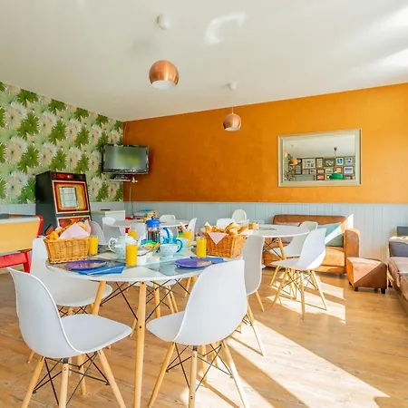 Clubhouse Apartment Beussent