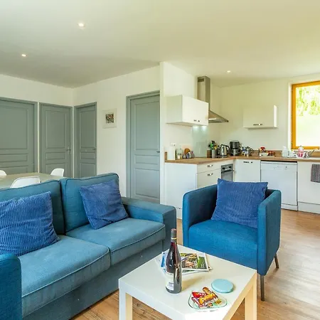 Clubhouse * Beussent